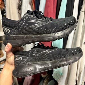 Brooks Glycerin 20 in Ebony Black